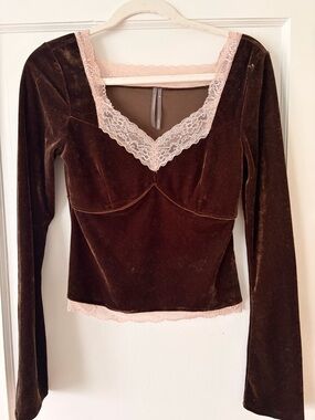 Anthropologie Brown Velvet Long-Sleeve Top with Pink Lace Trim